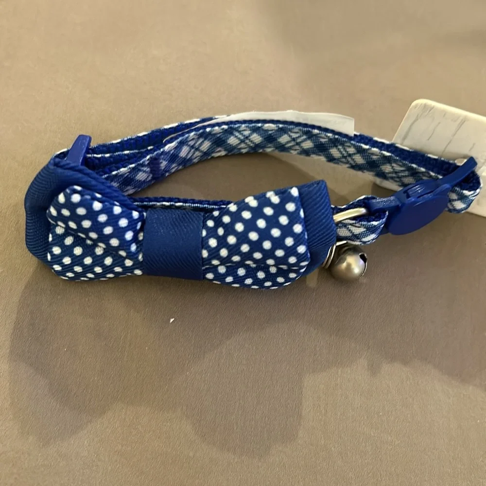 Whisker City Blue Plaid Adult Cat Collar